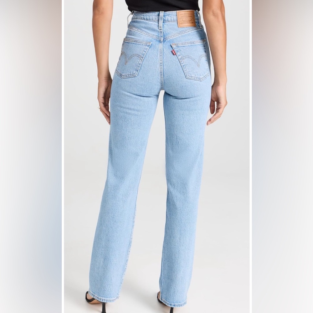 Levi's Women's Ribcage Full Length Jeans.